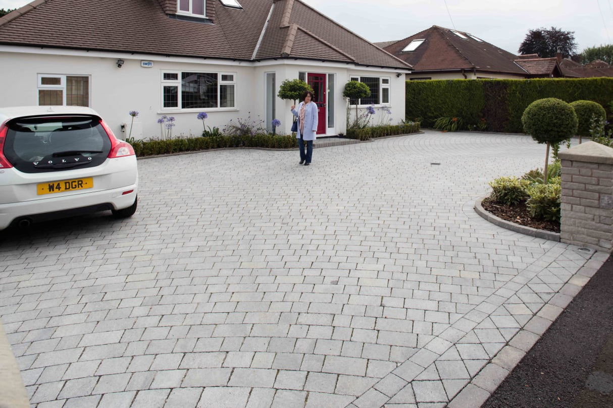 MARSHALLS Drivesett Tegula Original - PENNANT GREY 1m2